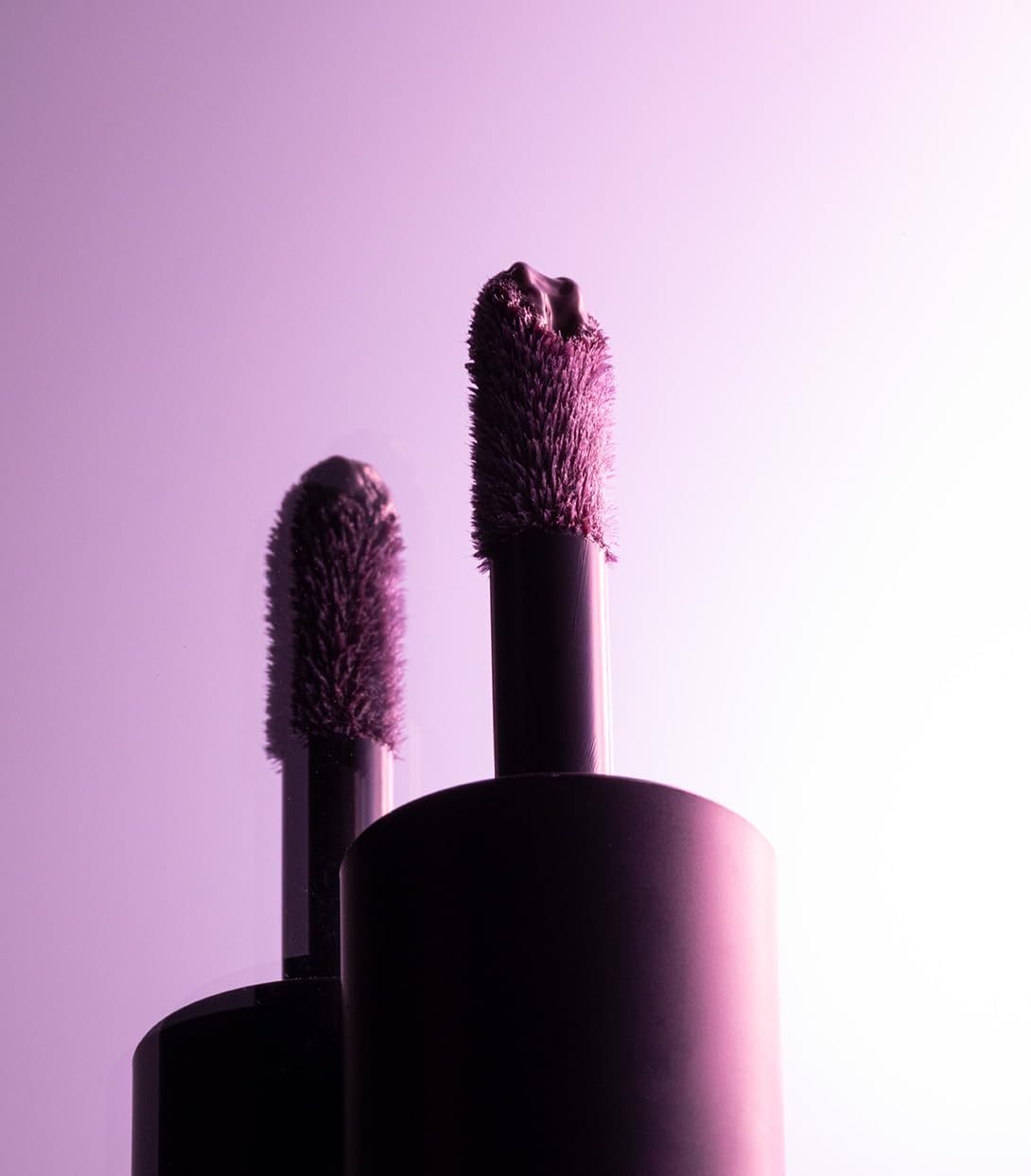 MAKE Beauty Serum Balm Intense, Hydrating Lip Gloss. Pigmented Vegan Moisturizing Lip Oil with Plumping Effect. Lip Emollient Treatment for Soft, Smooth, Shiny Lips - Shade, Lilac Layer+